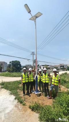 愛心企業(yè)捐贈(zèng)65盞太陽能路燈，為上林村莊點(diǎn)亮光明未來
